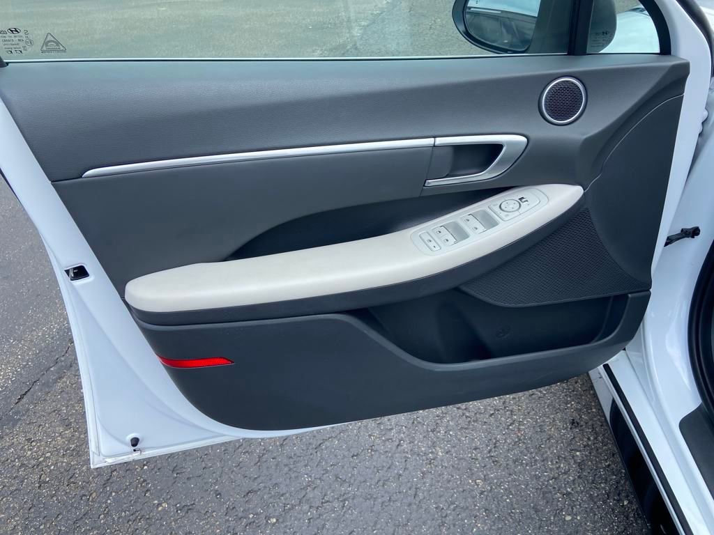 Used 2022 Hyundai Sonata SEL w/ Convenience Package image 13
