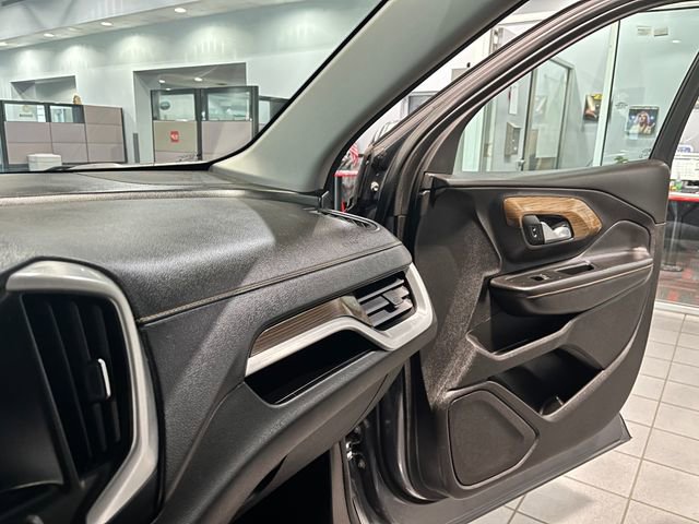 Used 2018 GMC Terrain SLE w/ Driver Convenience Package FWD image 24