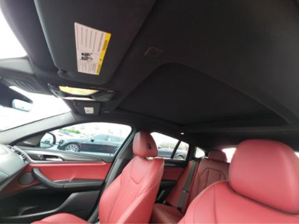 Used 2024 BMW X4 xDrive30i w/ Premium Package AWD/4WD image 7