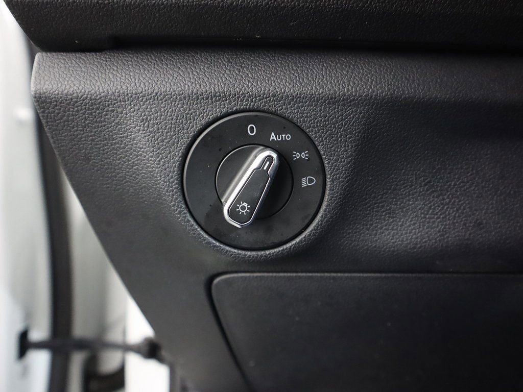 Used 2023 Volkswagen Jetta Sport image 34