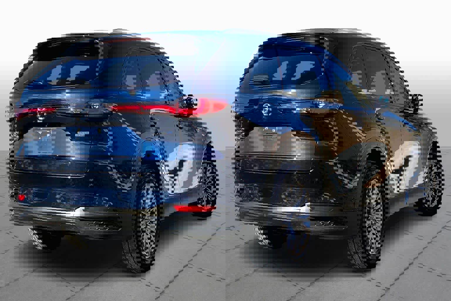 Used 2024 MAZDA CX-90 Plug-In Hybrid w/ Preferred image 13