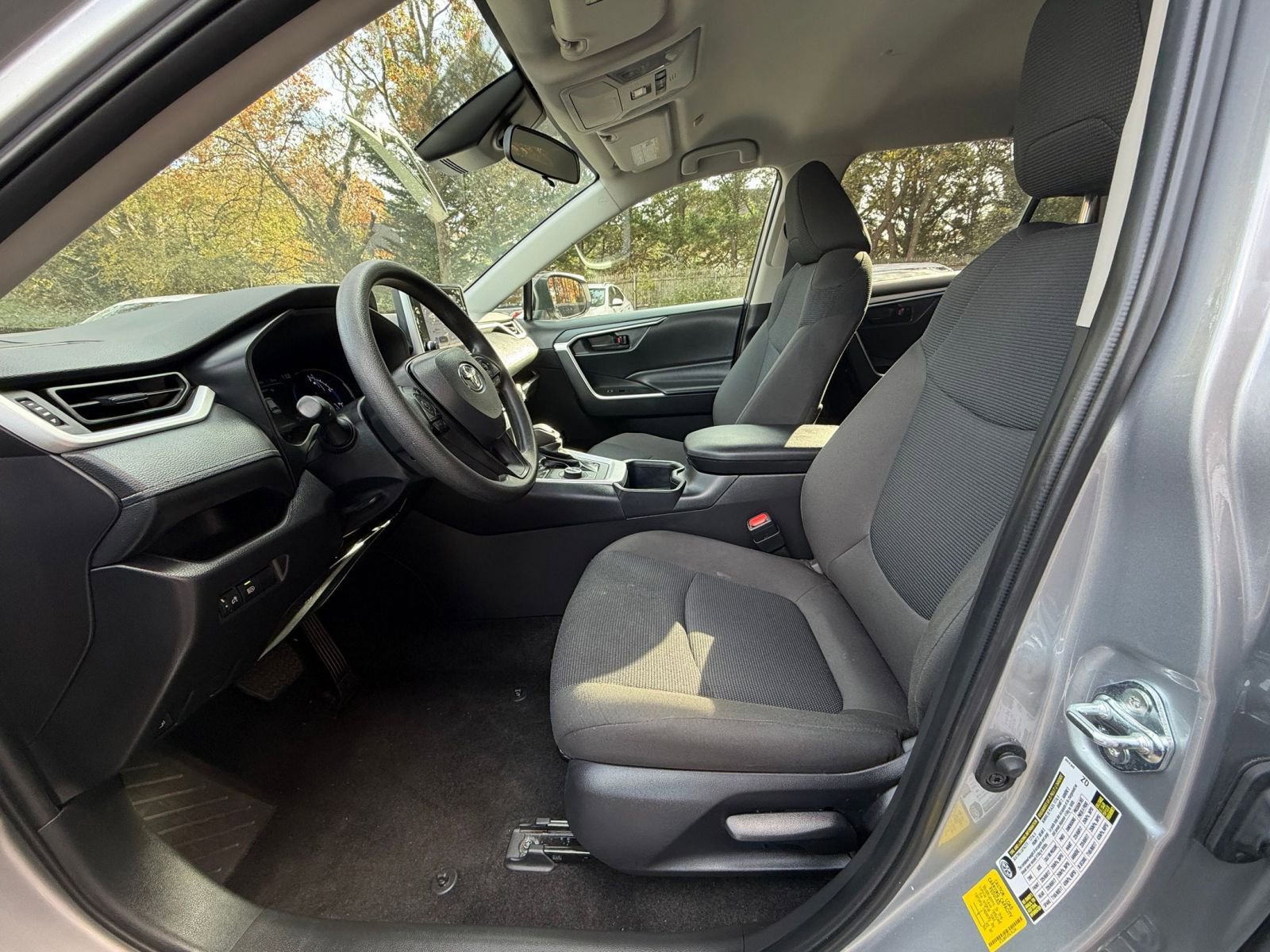 Used 2025 Toyota RAV4 LE image 25