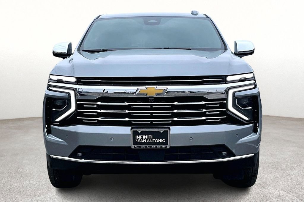 Used 2025 Chevrolet Suburban Premier image 5