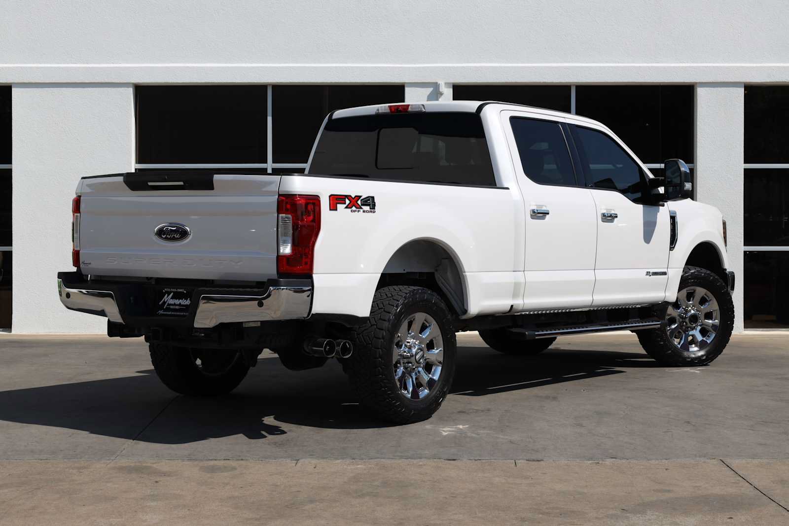 Used 2018 Ford F250 Lariat w/ Lariat Ultimate Package AWD/4WD image 9