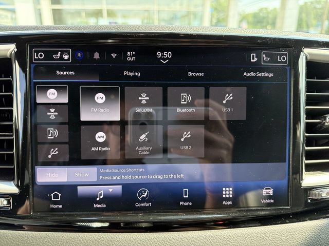 Used 2025 Chrysler Pacifica Select FWD image 18