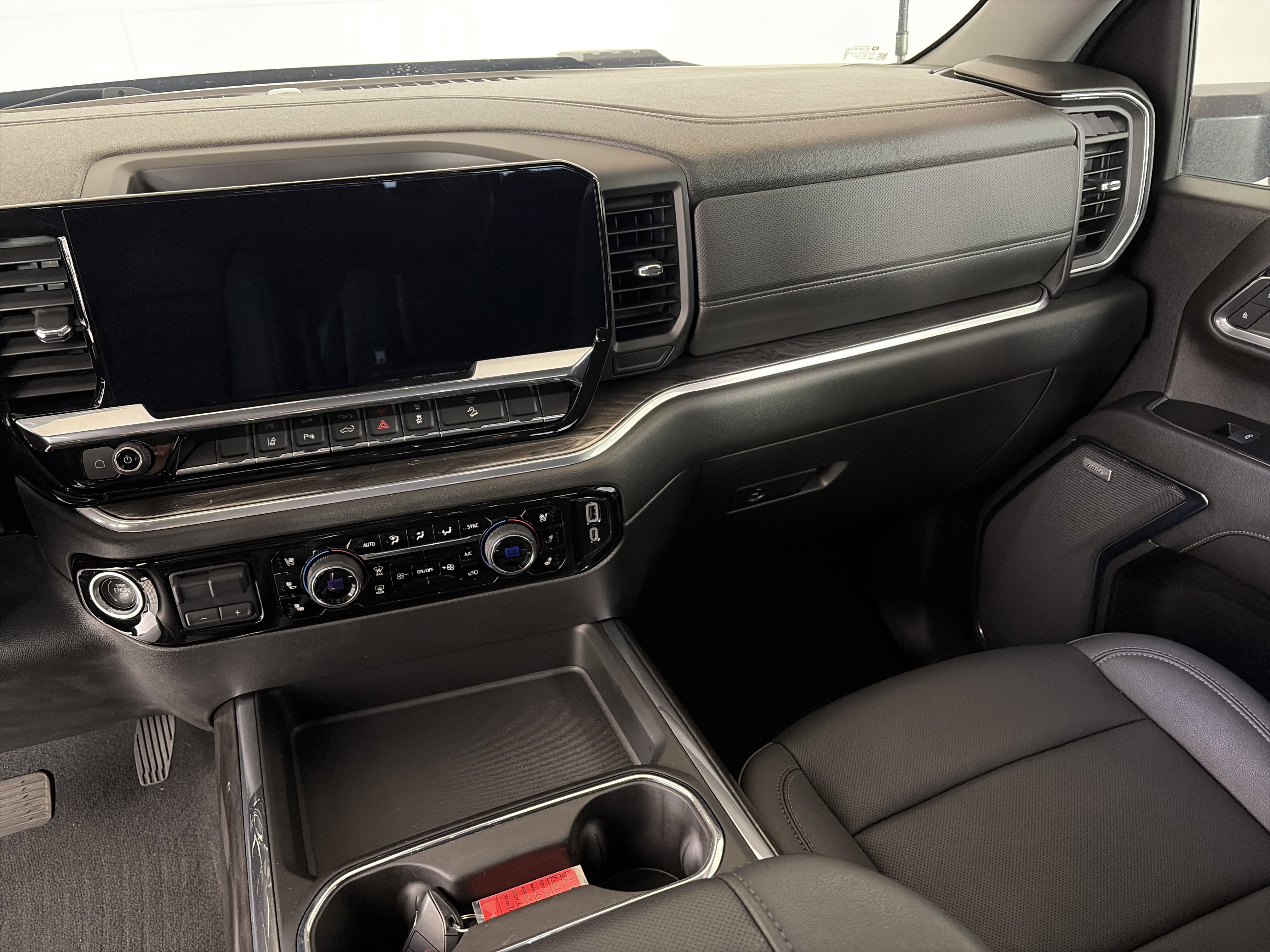 Certified 2024 Chevrolet Silverado 2500 LTZ w/ LTZ Plus Package image 4