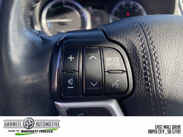 Used 2019 Toyota Highlander Limited Platinum AWD/4WD image 33