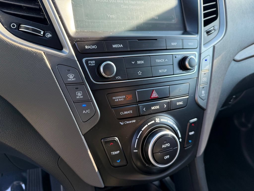 Used 2019 Hyundai Santa Fe XL AWD/4WD image 27