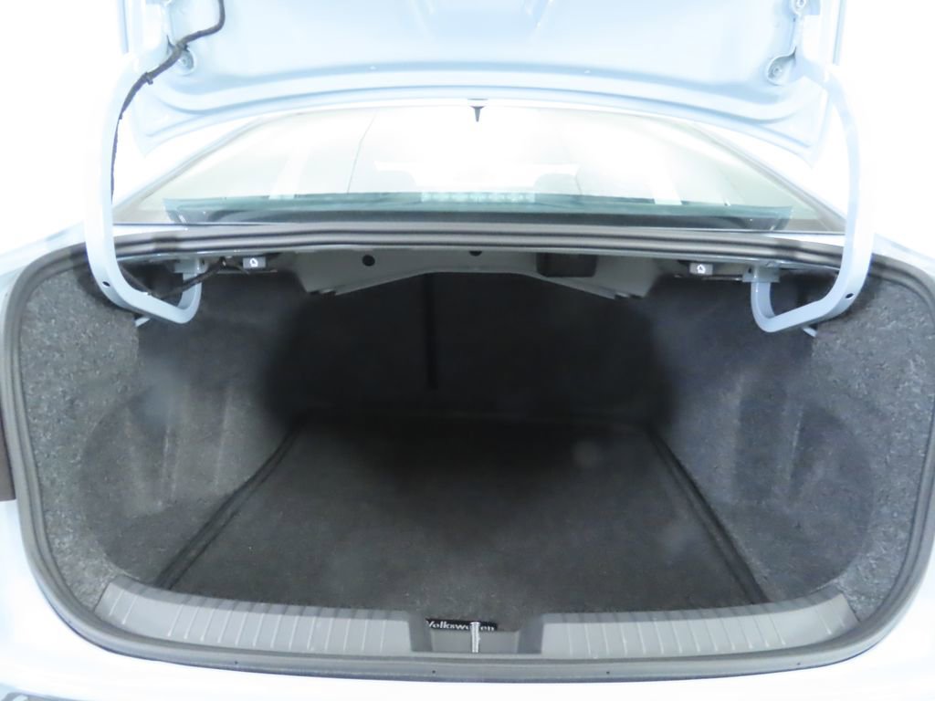 New 2026 Volkswagen Jetta SE image 28