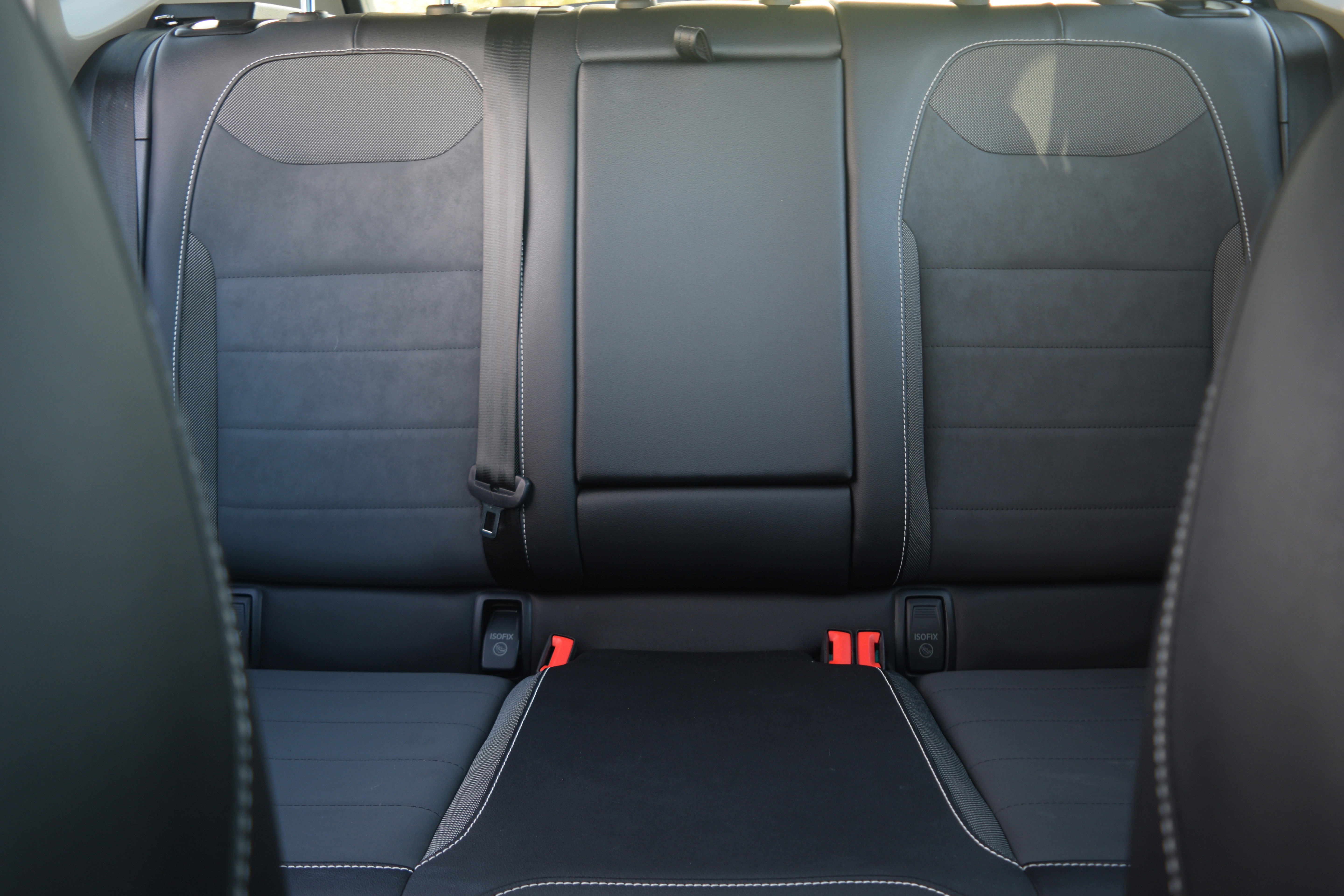 Used 2022 Volkswagen Taos SE w/ Panoramic Sunroof Package image 16