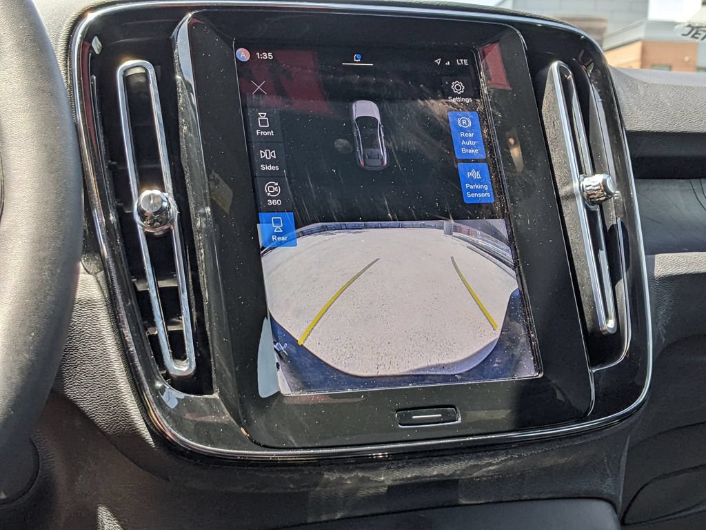 Certified 2023 Volvo C40 P8 Recharge Ultimate AWD/4WD image 17