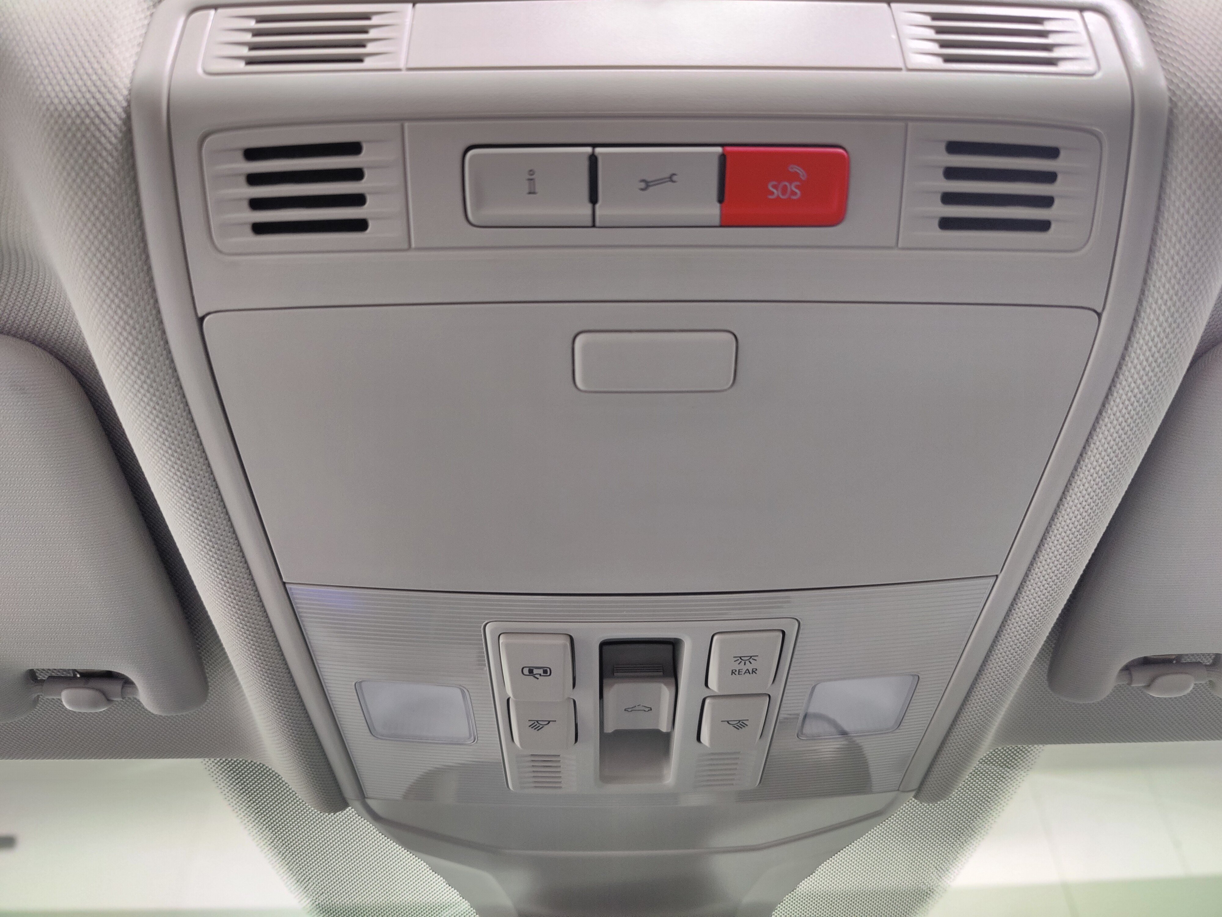 Used 2026 Volkswagen Jetta SE FWD image 20
