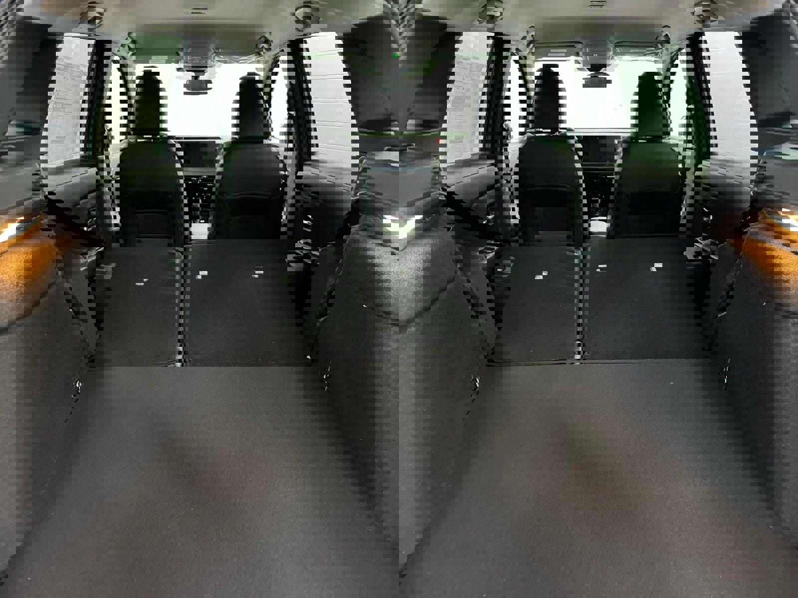 New 2026 Nissan Kicks SR w/ Cold Weather Package image 31