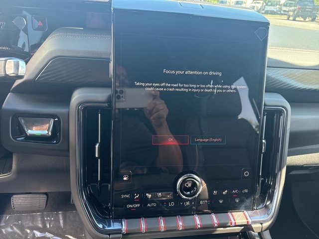 New 2025 GMC Yukon XL AT4 w/ AT4 Premium Plus Package image 20