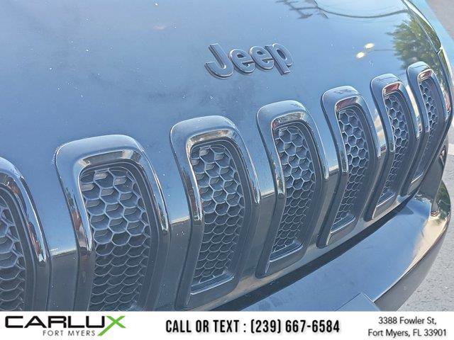 Used 2017 Jeep Cherokee High Altitude AWD/4WD image 7