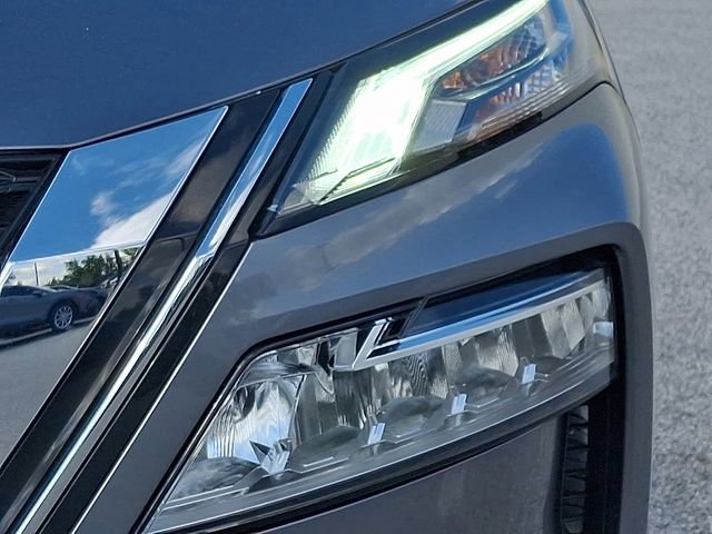 Used 2023 Nissan Rogue SV AWD/4WD image 9