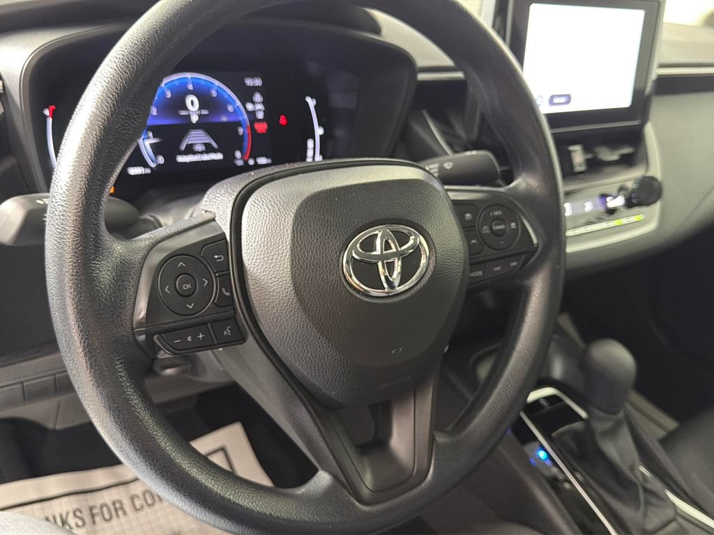 Used 2026 Toyota Corolla LE FWD image 21