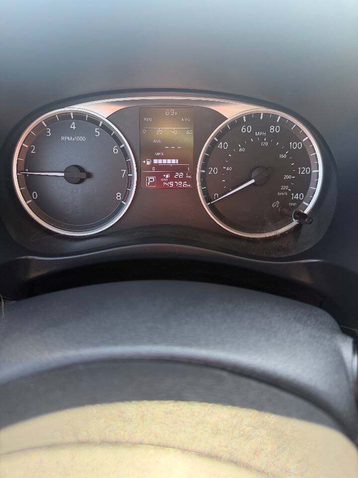 Used 2019 Nissan Kicks S FWD image 18