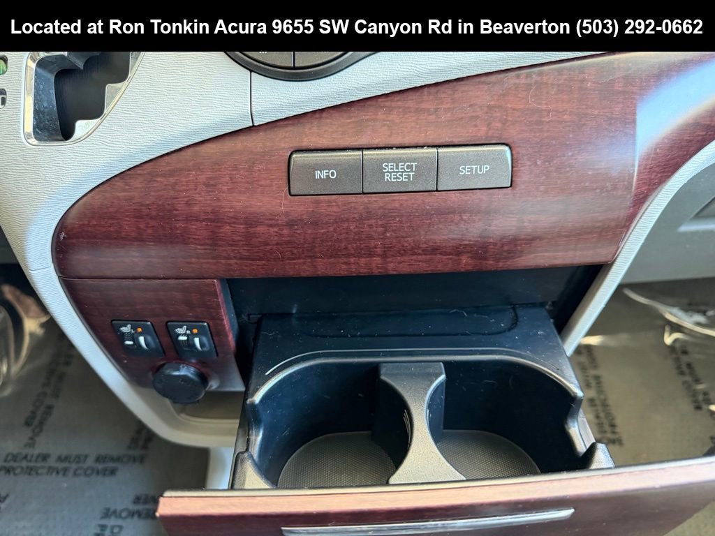 Used 2011 Toyota Sienna XLE image 25