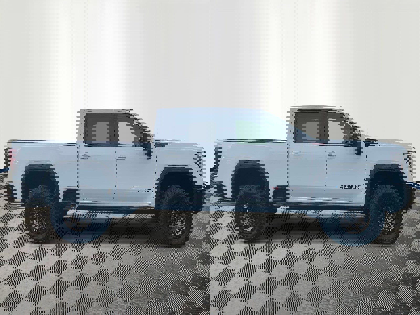 Used 2025 GMC Sierra 2500 AT4X image 4