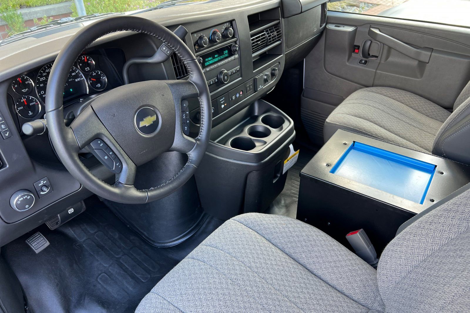 Used 2023 Chevrolet Express 3500 Extended w/ Driver Convenience Package image 10