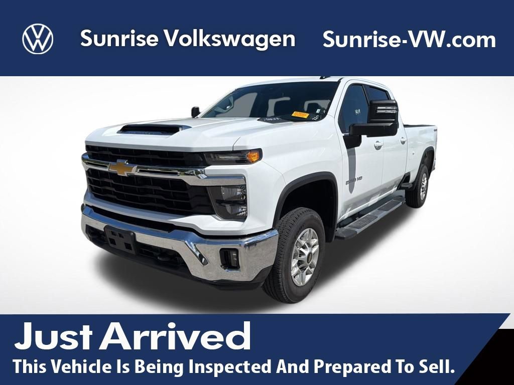 Used 2025 Chevrolet Silverado 2500 LT w/ Convenience Package image 1