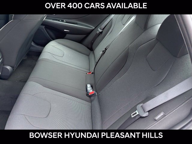 New 2026 Hyundai Elantra SE FWD image 5