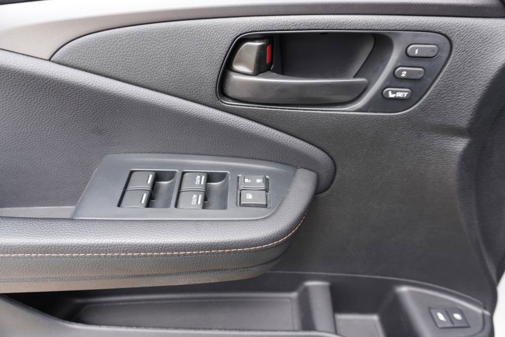 Used 2023 Honda Passport TrailSport image 9
