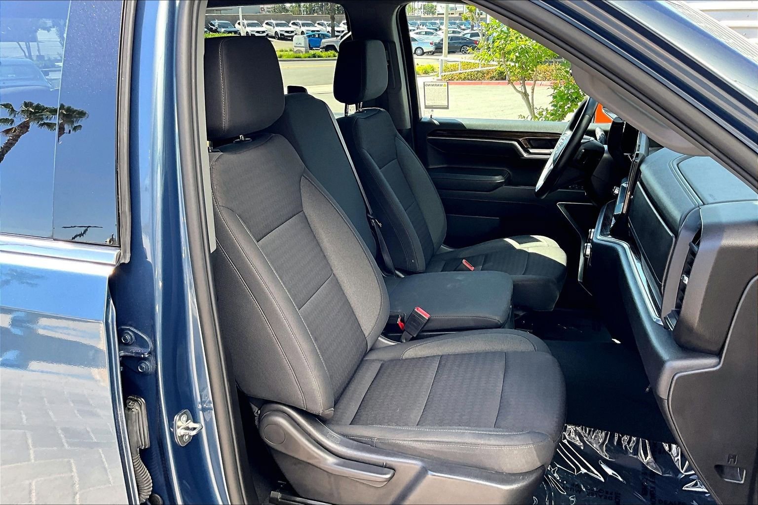 Used 2024 GMC Sierra 1500 SLE image 7