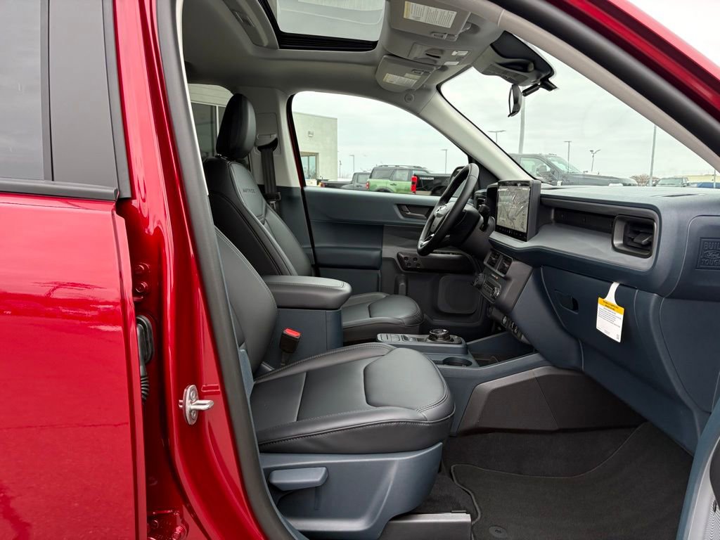 New 2026 Ford Maverick Lariat w/ Black Appearance Package image 21