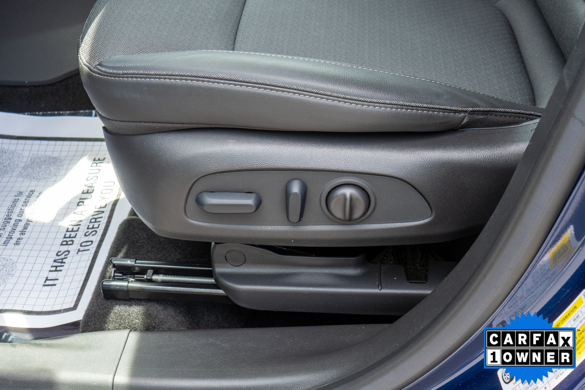 Used 2023 Buick Encore GX Preferred w/ Cold Weather Comfort Package AWD/4WD image 28