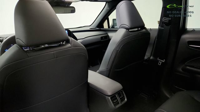 Used 2025 Lexus UX 300h FWD image 45