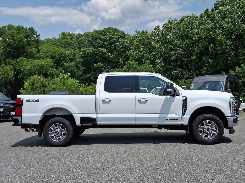 Used 2025 Ford F250 Lariat AWD/4WD image 6
