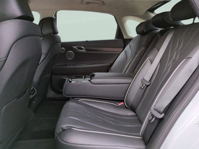 Certified 2023 Genesis Electrified G80 image 12