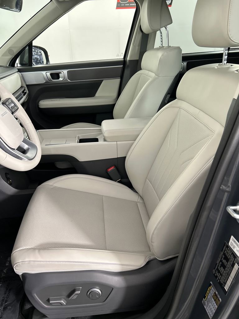 Used 2025 Hyundai Santa Fe SEL AWD/4WD image 12