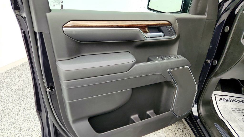 Used 2026 GMC Sierra 1500 Elevation image 10