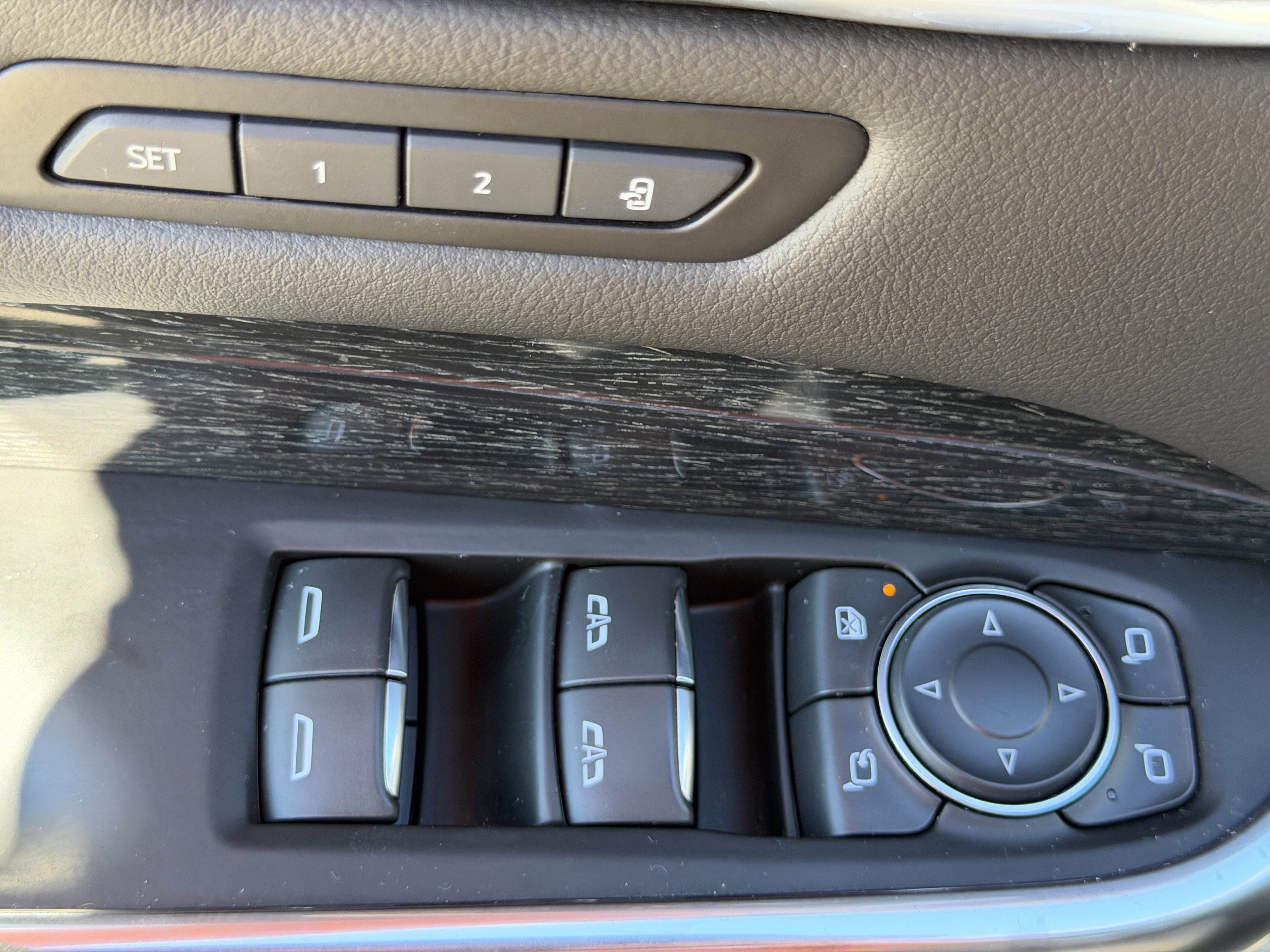 Used 2021 Cadillac XT4 Premium Luxury w/ Driver Awareness Package image 18