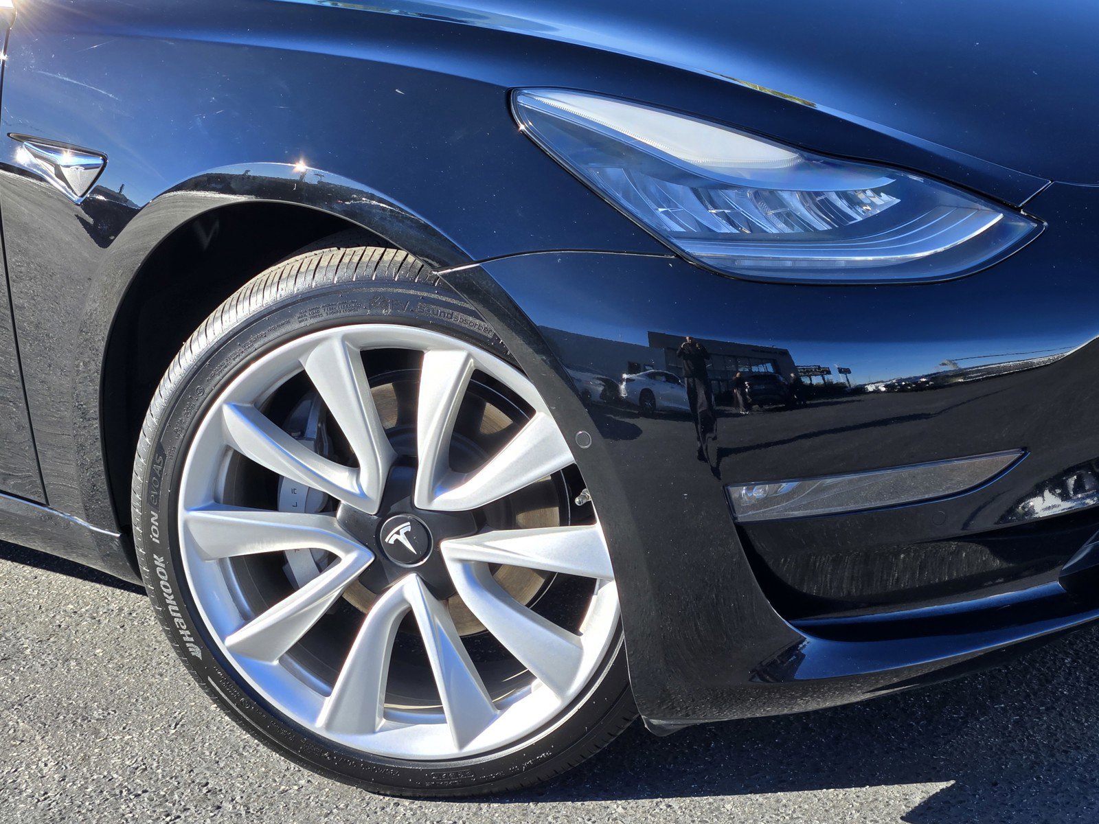 Used 2019 Tesla Model 3 Standard Range Plus image 9