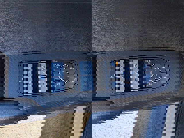 Used 2022 Mitsubishi Outlander SE image 13