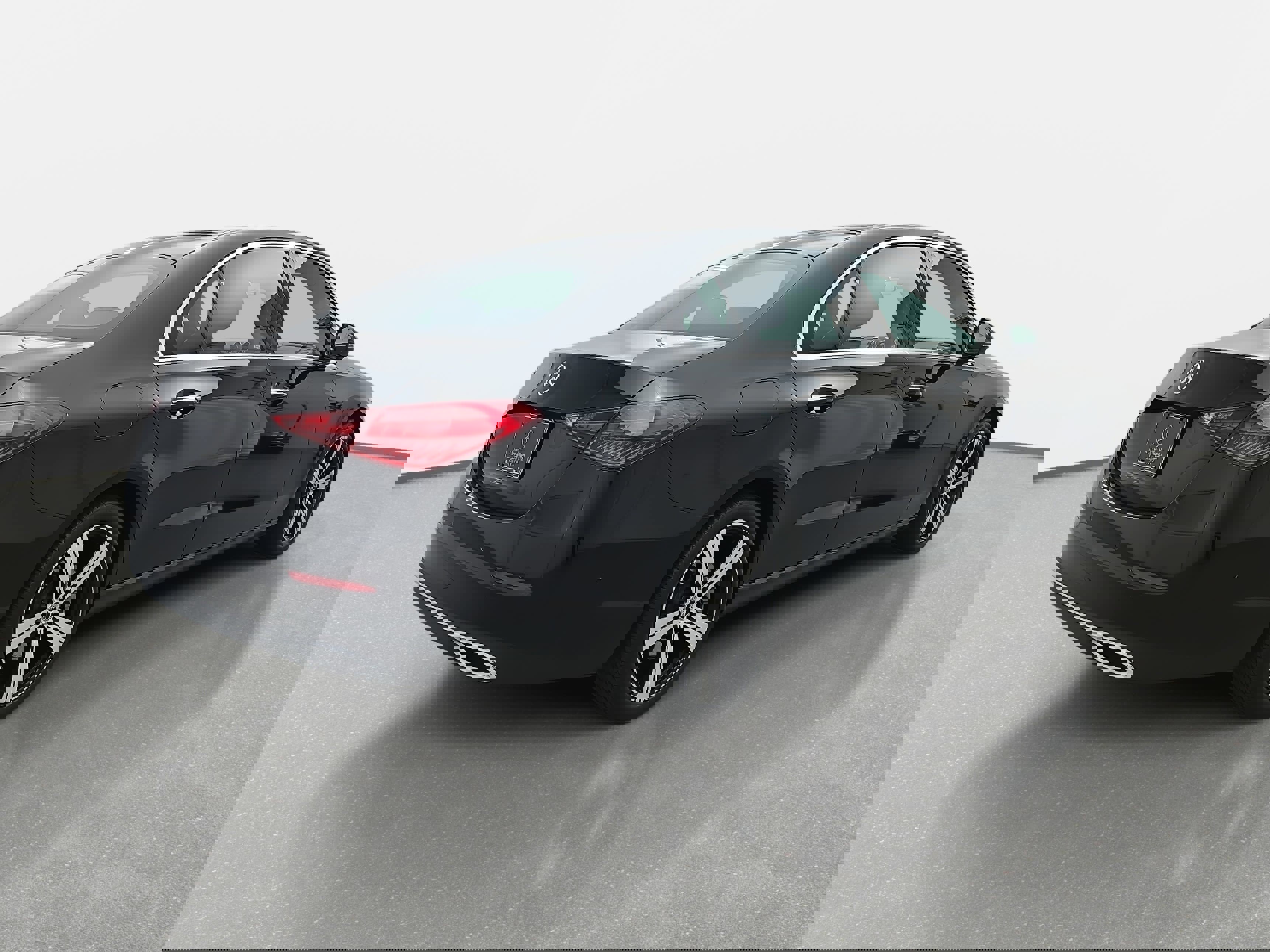 Used 2025 Mercedes-Benz C 300 Sedan image 5