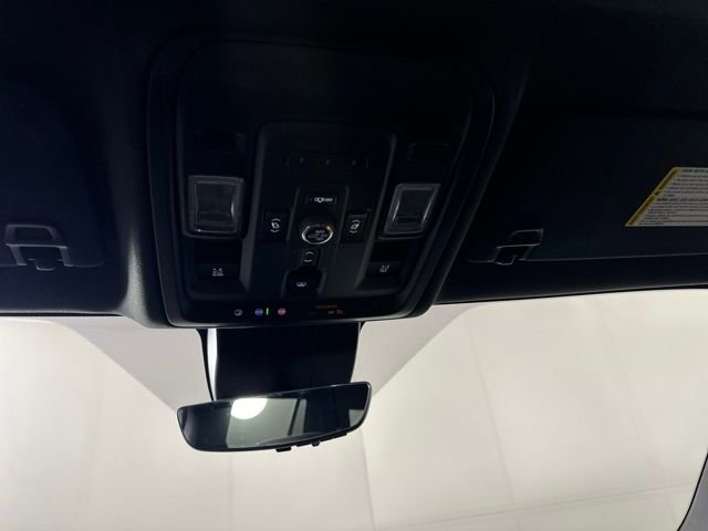 Used 2024 Chevrolet Tahoe High Country w/ Advanced Technology Package image 25