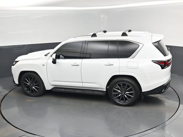 Used 2023 Lexus LX 600 F Sport w/ Accessory Package (Z1) AWD/4WD image 14