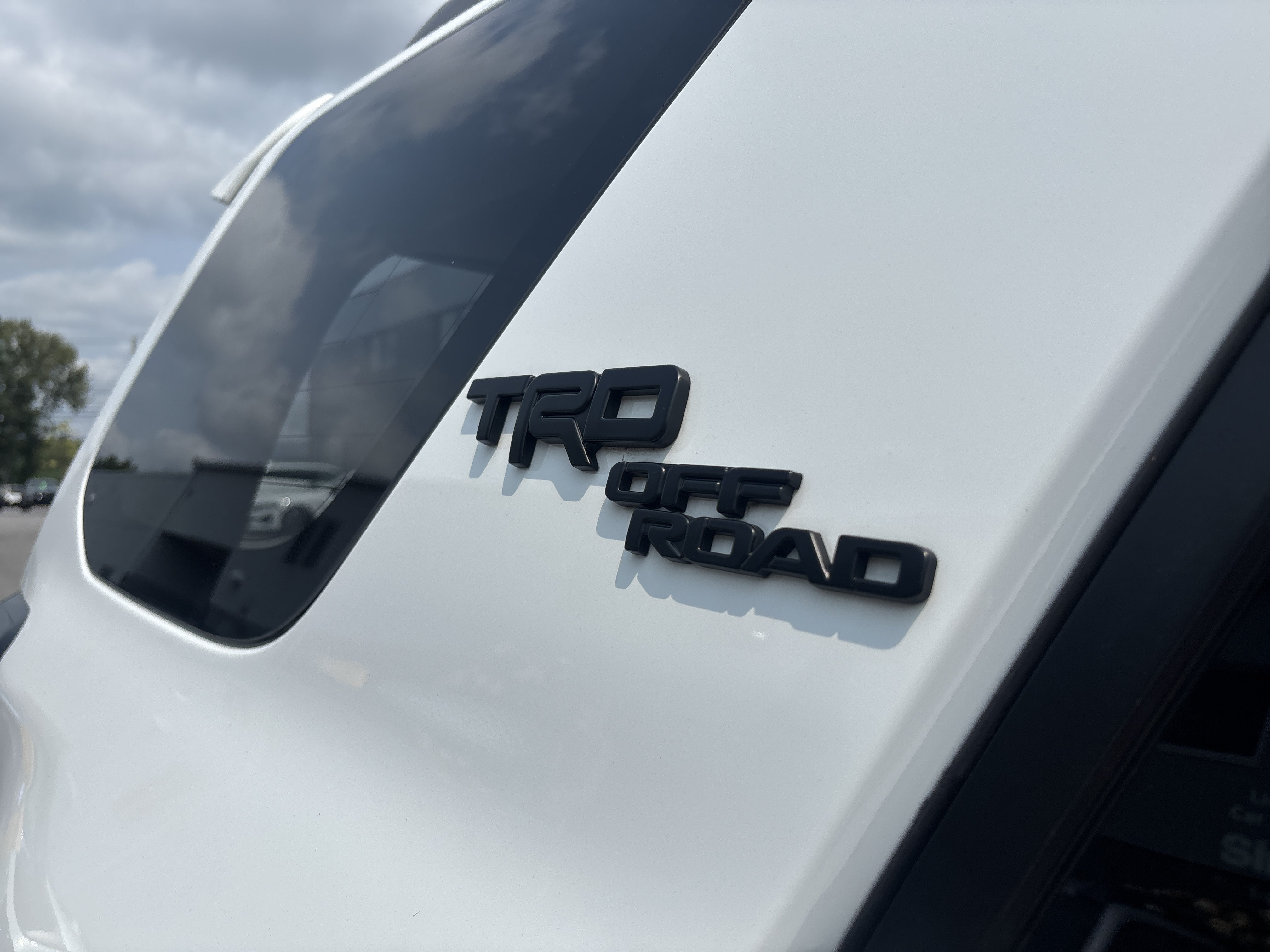 Used 2024 Toyota 4Runner TRD Off-Road Premium w/ Off Road Premium Plus Package AWD/4WD image 43