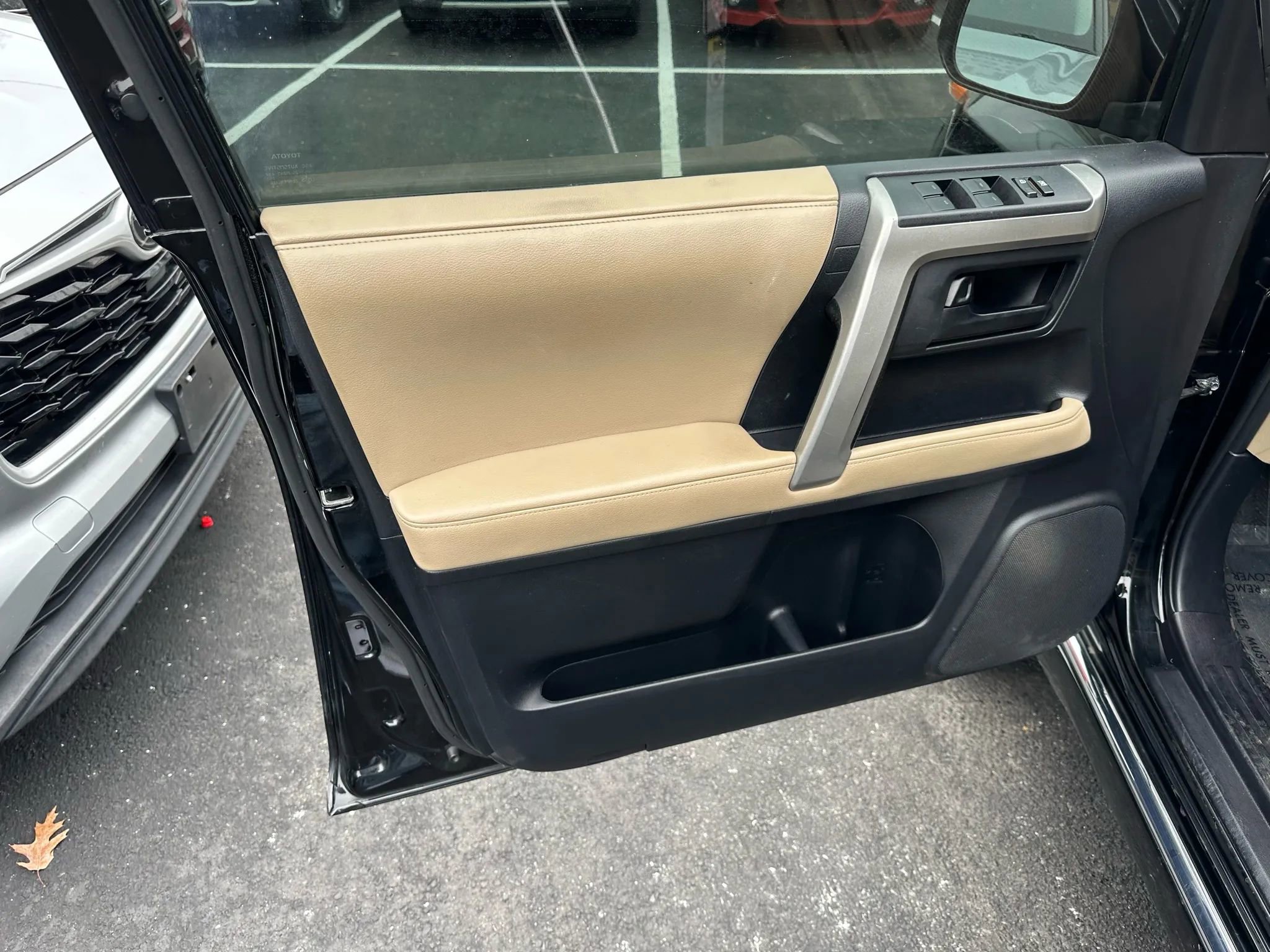 Used 2011 Toyota 4Runner Trail image 26