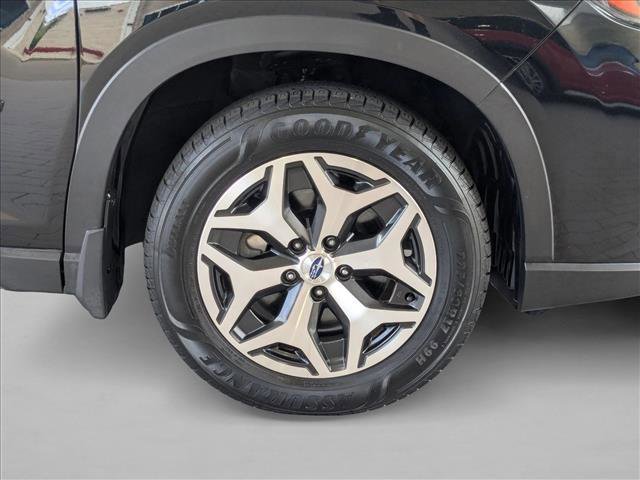 Used 2021 Subaru Forester Premium image 22