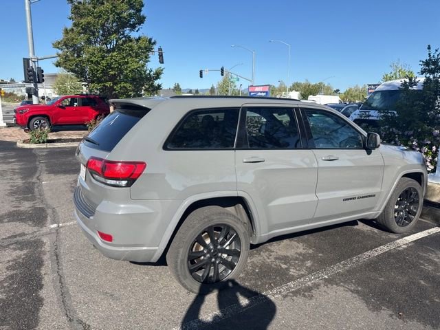 Used 2021 Jeep Grand Cherokee Laredo X image 19