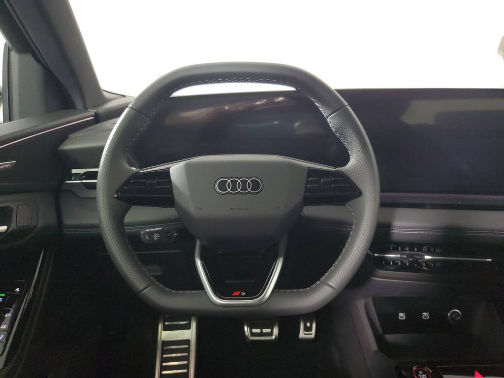 New 2027 Audi SQ6 e-tron Premium Plus AWD/4WD image 15