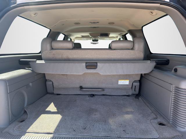 Used 2006 Chevrolet Suburban LT w/ Preferred Equipment Group AWD/4WD image 26