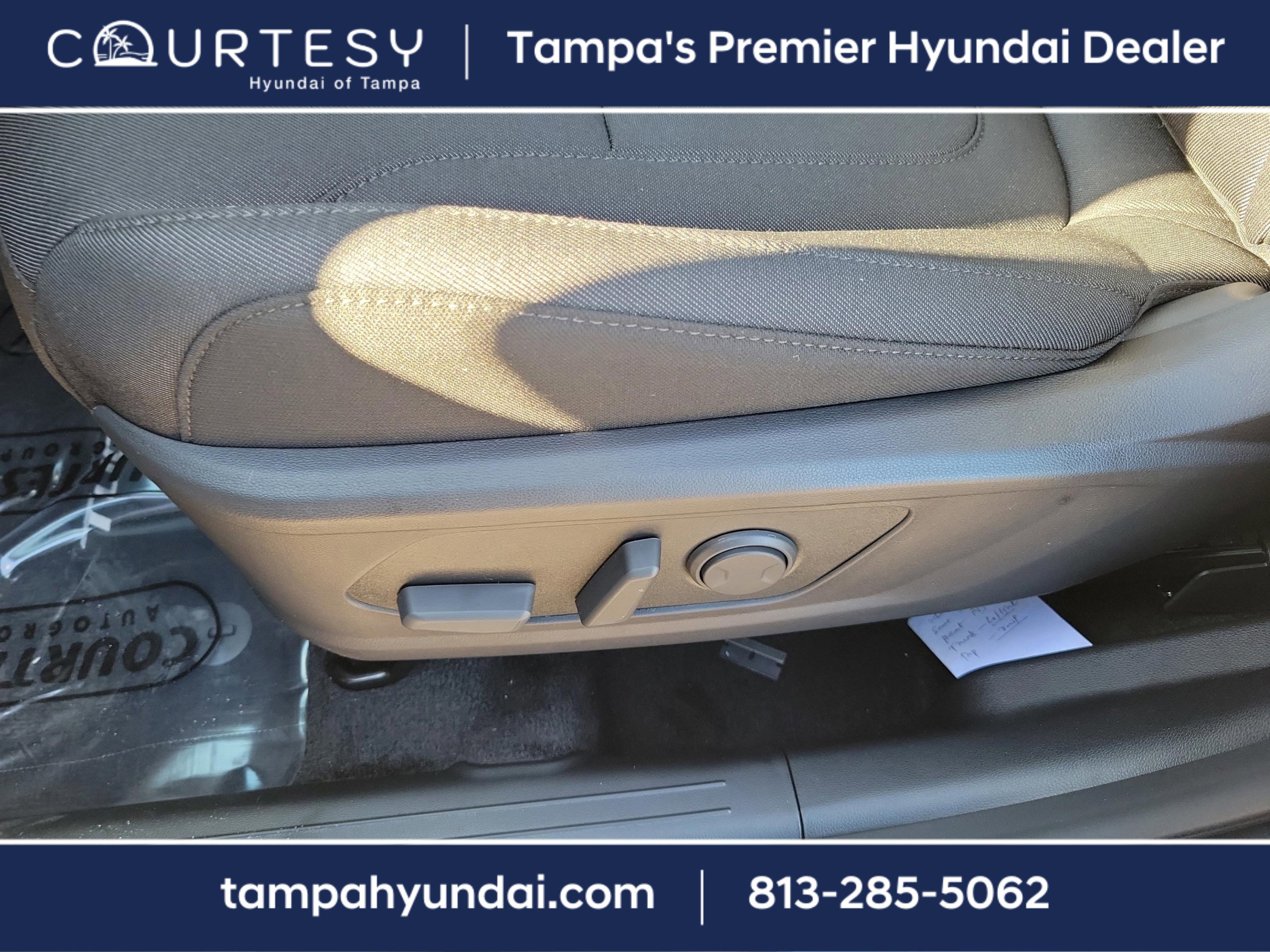 New 2026 Hyundai Tucson SEL image 18