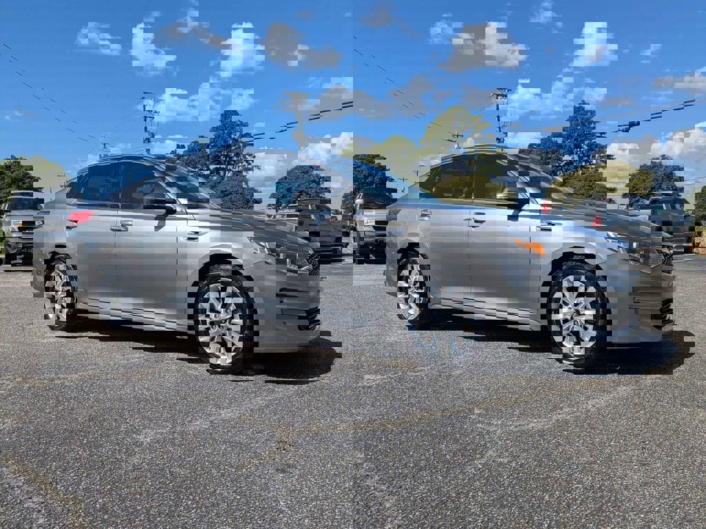 Used 2016 Kia Optima EX image 3